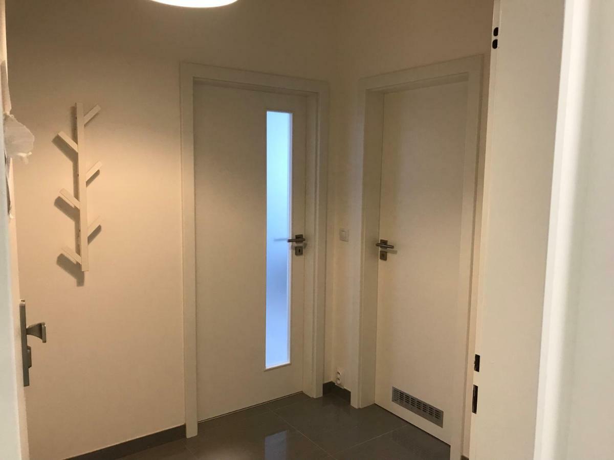 Free Parking In Garage Karolina Plazza, New Cosy Studio With All You Need Praga Exterior foto